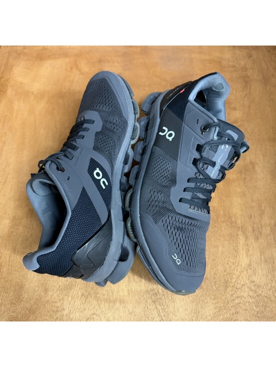 On Cloudsurfer Running Shoes Mens Size 9.5 Gray Black Swiss Engineering Sneakers main image 5